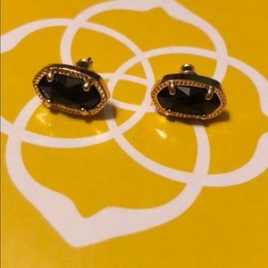 Kendra Scott Earrings (never been worn)